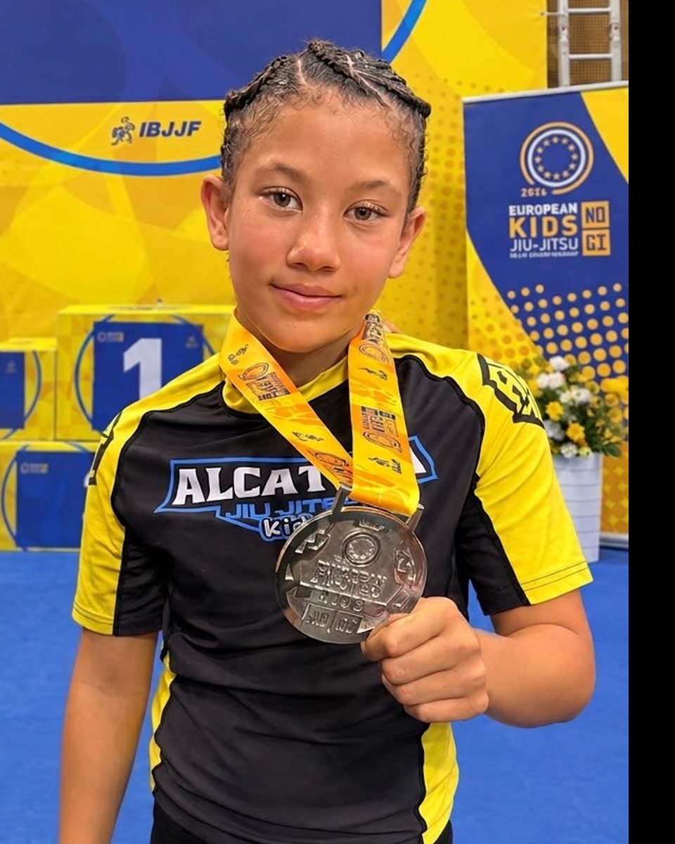 Video: Aylin's semifinal at the IBJJF European Kids No-Gi Championship, Lisbon 2026, won by submission.